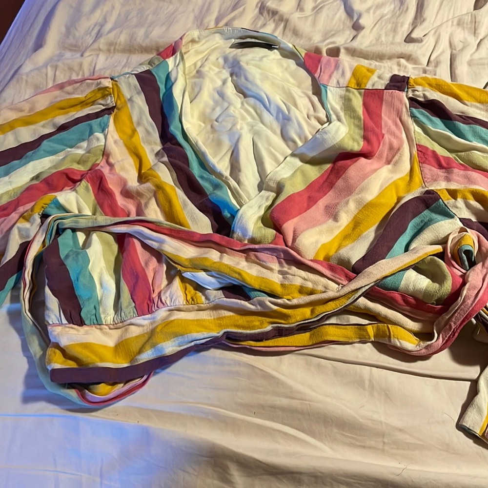 Azoe rainbow multicolor wrap top large